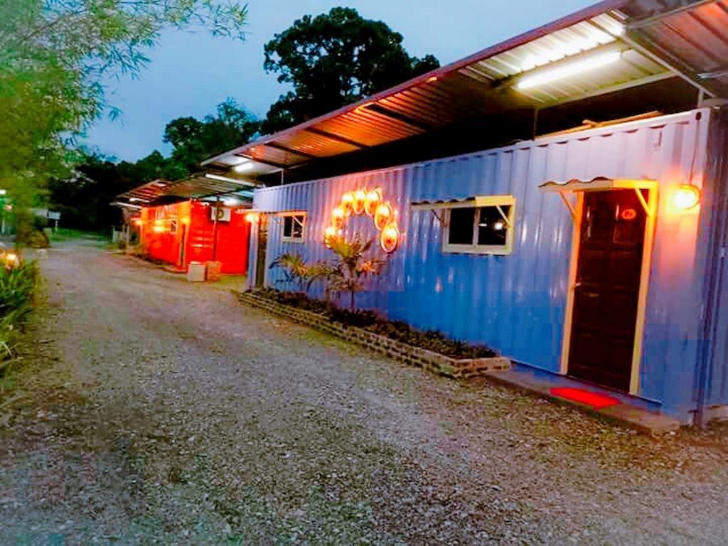 5 Stone Cabin Chalet Taiping Eksteriør bilde